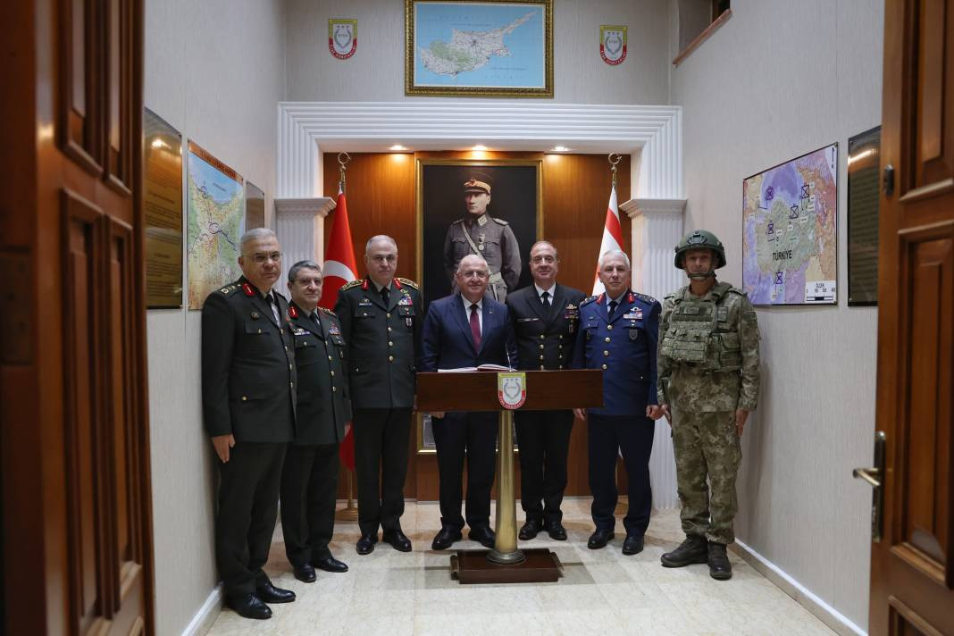 Bakan Güler KKTC'de Mehmetçikle bir araya geldi - Resim: 16